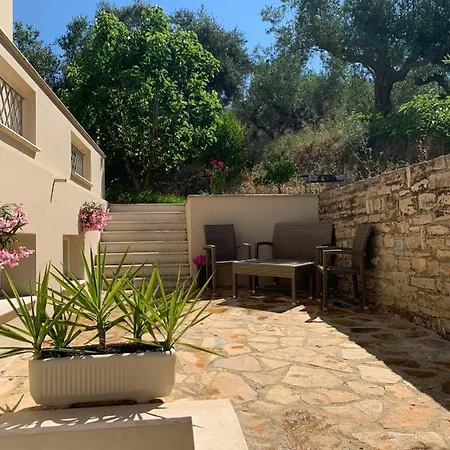 Agraria 1 Bedroom Basement Apartment Tsilivi (Zakynthos)