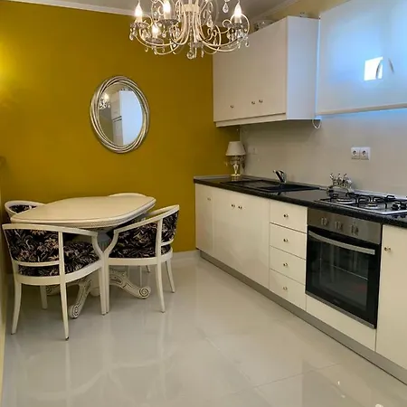 Agraria 1 Bedroom Basement