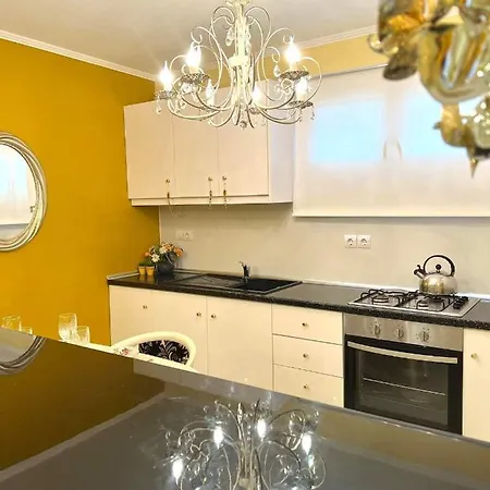 Agraria 1 Bedroom Basement Apartment *
